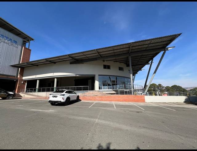 915M² WAREHOUSE TO LET IN LASER PARK